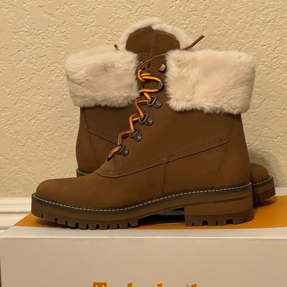 Timberland Women's Fur-Trimmed Boots Sz 9.5 Medium Brown Nubuck
